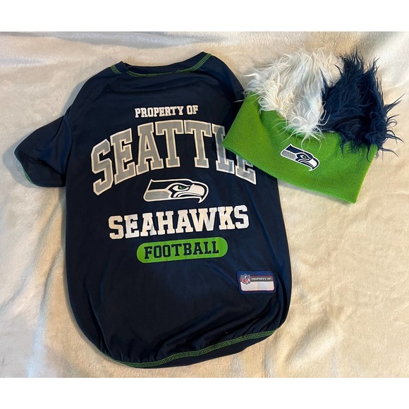 Seattle SeaHawks Fan/Dog Bundle SZ Large - 5 Pieces - Picture 4 of 6